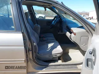 1998 Chevrolet Lumina with VIN 2G1WL52M9W9242713, listed as a IAAI auction lot 41646764 with 262,159 mi miles and . Bid and sale history available at DreamBid. Image 5.