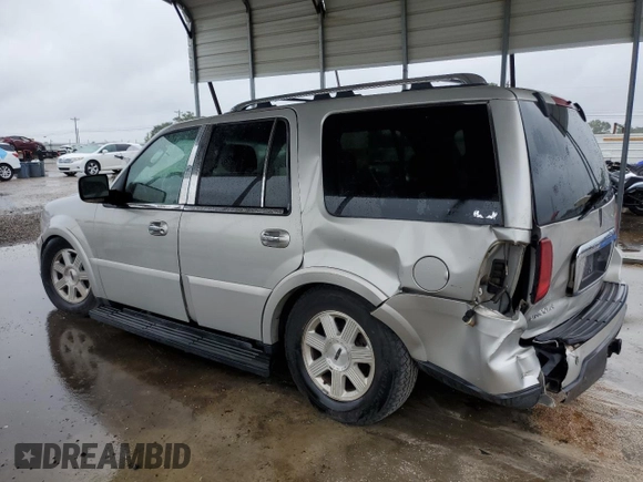 2005 Lincoln Navigator Luxury with VIN 5LMFU27545LJ15856, listed as a Copart auction lot 70311514 with 156,710 mi miles and Salvage Title. Bid and sale history available at carsss.com. Image 2.