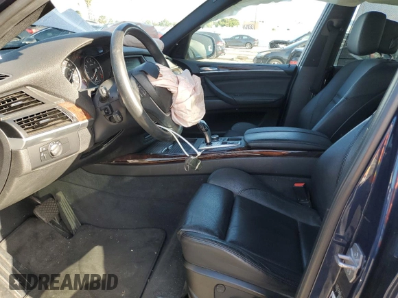 2013 BMW X5 xDrive35i with VIN 5UXZV4C54D0E08810, listed as a Copart auction lot 51255265 with 98,227 mi miles and Salvage Title. Bid and sale history available at carsss.com. Image 7.