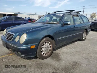 2002 Mercedes-Benz E 320 z VIN WDBJH65J22X073025, wystawiony jako Copart lot #60378925 z przebiegiem 206 745 mil mil oraz Czysty tytuł • Clean title. Historia ofert i sprzedaży dostępna na DreamBid. Obrazek 1.