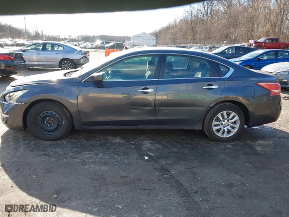 2013 Nissan Altima 2.5 S with VIN 1N4AL3AP1DC154638, listed as a IAAI auction lot 41596733 with 90,041 mi miles. Bid and sale history available at carsss.com. Image 13.