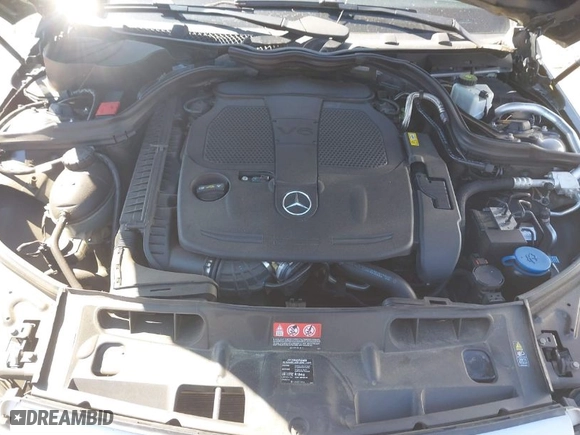 2013 Mercedes-Benz C-Class C 300 Sport with VIN WDDGF8AB3DG122480, listed as a IAAI auction lot 41805512 with 118,841 mi miles. Bid and sale history available at carsss.com. Image 10.