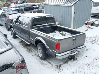2005 Ford Super Duty F-250 XL with VIN 1FTSW21P05EA15266, listed as a IAAI auction lot 41625540 with 248,211 mi miles. Bid and sale history available at carsss.com. Image 3.