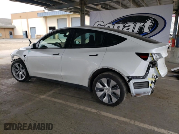2022 Tesla Model Y Long Range z VIN 7SAYGDEE4NF576275, wystawiony jako Copart lot #53968925 z przebiegiem 30 524 mil mil oraz Szkoda całkowita • Salvage title. Historia ofert i sprzedaży dostępna na DreamBid. Obrazek 2.