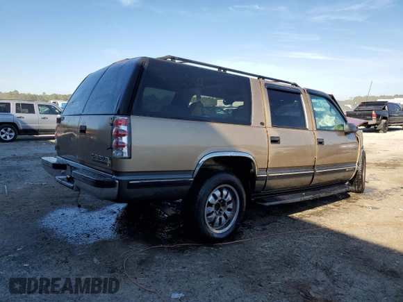 1999 Chevrolet Suburban with VIN 1GNEC16R3XJ361999, listed as a Copart auction lot 43175695 with 0 mi miles and Non Repairable. Bid and sale history available at carsss.com. Image 3.