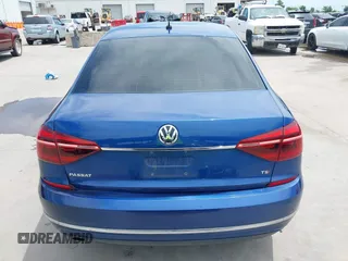 2017 Volkswagen Passat S z VIN 1VWAT7A34HC003813, wystawiony jako IAAI lot #42322928 z przebiegiem 207 115 mil mil oraz . Historia ofert i sprzedaży dostępna na DreamBid. Obrazek 17.