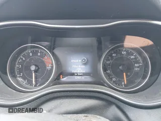 2019 Jeep Cherokee Trailhawk Elite with VIN 1C4PJMBX6KD378848, listed as a IAAI auction lot 40754408 with 52,901 mi miles. Bid and sale history available at carsss.com. Image 7.