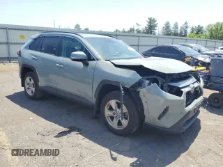 2020 Toyota RAV4 XLE with VIN 2T3P1RFV1LW096482, listed as a Copart auction lot 61797065 with 47,406 mi miles and Salvage title. Bid and sale history available at DreamBid. Image 4.