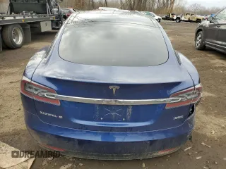 2018 Tesla Model S 75D with VIN 5YJSA1E20JF269303, listed as a Copart auction lot 47971925 with 112,181 mi miles and Salvage title. Bid and sale history available at DreamBid. Image 6.