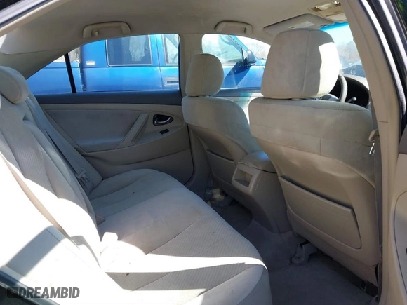 2009 Toyota Camry with VIN 4T1BE46K29U302093, listed as a IAAI auction lot 41908909 with 261,571 mi miles. Bid and sale history available at carsss.com. Image 8.