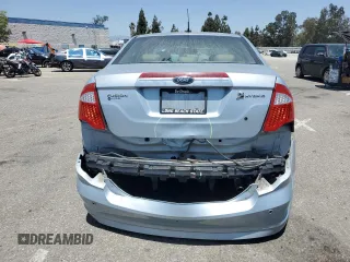 2010 Ford Fusion Hybrid z VIN 3FADP0L34AR137176, wystawiony jako Copart lot #62146865 z przebiegiem 135 293 mil mil oraz Szkoda całkowita • Salvage title. Historia ofert i sprzedaży dostępna na DreamBid. Obrazek 6.