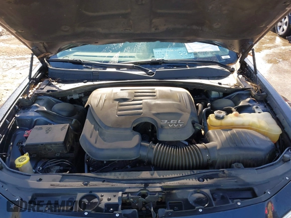 2016 Chrysler 300 with VIN 2C3CCAEG1GH320292, listed as a IAAI auction lot 41220208 with 125,762 mi miles. Bid and sale history available at carsss.com. Image 10.