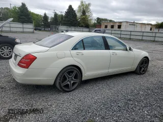 2008 Mercedes-Benz S 550 z VIN WDDNG86X38A207840, wystawiony jako Copart lot #57403945 z przebiegiem 132 025 mil mil oraz Czysty tytuł • Clean title. Historia ofert i sprzedaży dostępna na DreamBid. Obrazek 3.
