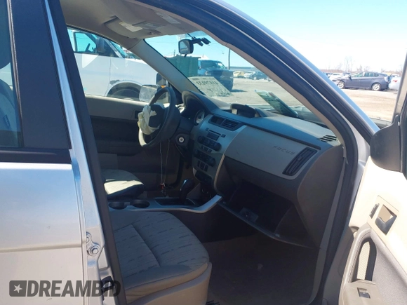 2011 Ford Focus SE with VIN 1FAHP3FN1BW156833, listed as a IAAI auction lot 41879133 with 182,719 mi miles. Bid and sale history available at carsss.com. Image 5.