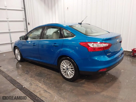 2012 Ford Focus SEL with VIN 1FAHP3H21CL451033, listed as a IAAI auction lot 41968123 with 39,796 mi miles. Bid and sale history available at carsss.com. Image 3.