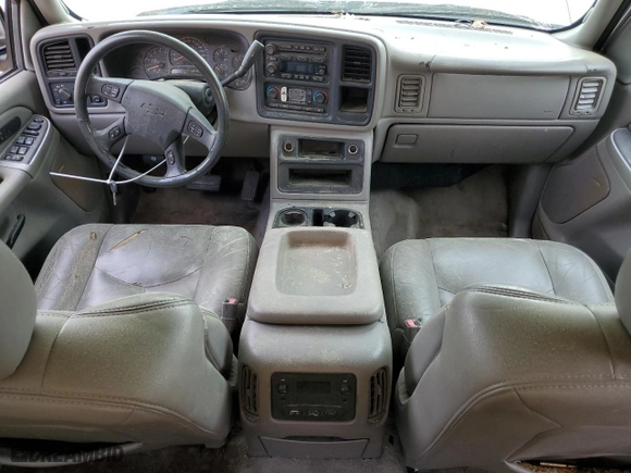 2004 Chevrolet Silverado 1500 Crew Cab LS with VIN 2GCEC13T141408719, listed as a Copart auction lot 49333585 with 0 mi miles and Salvage Title. Bid and sale history available at carsss.com. Image 8.