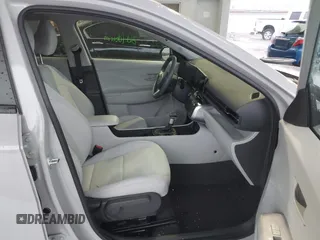 2024 Hyundai Kona SEL with VIN KM8HB3AB1RU118025, listed as a IAAI auction lot 41747434 with 8,954 mi miles. Bid and sale history available at carsss.com. Image 5.