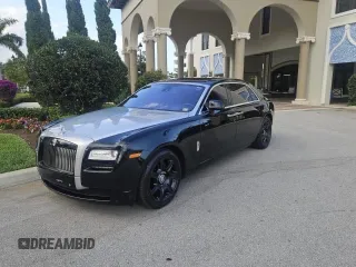 2012 Rolls-Royce Ghost z VIN SCA664L5XCUX65XXX, wystawiony jako Copart lot #59266345 z przebiegiem 70 898 mil mil oraz Tytuł czysty. Historia ofert i sprzedaży dostępna na DreamBid. Obrazek 2.