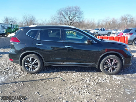 2017 Nissan Rogue SL with VIN 5N1AT2MV5HC769838, listed as a IAAI auction lot 40922008 with 91,906 mi miles. Bid and sale history available at carsss.com. Image 13.