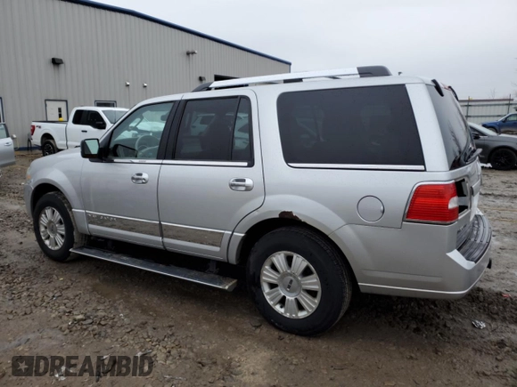 2010 Lincoln Navigator z VIN 5LMJJ2J57AEJ07227, wystawiony jako Copart lot #50965705 z przebiegiem 222 731 mil mil oraz Nie do naprawy • Non repairable. Historia ofert i sprzedaży dostępna na DreamBid. Obrazek 2.