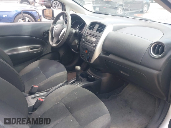 2015 Nissan Note SV with VIN 3N1CE2CP8FL398348, listed as a IAAI auction lot 42459572 with 148,067 mi miles and . Bid and sale history available at DreamBid. Image 5.