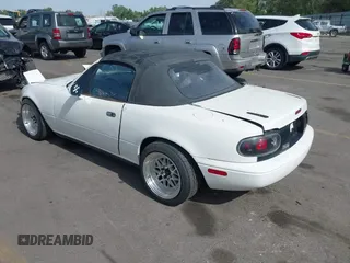 1992 Mazda MX-5 Miata with VIN JM1NA3513N0308521, listed as a IAAI auction lot 42225665 with 235,947 mi miles and . Bid and sale history available at DreamBid. Image 3.