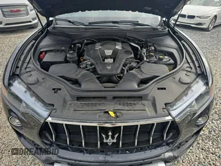 2017 Maserati Levante with VIN ZN661XUL2HX248112, listed as a Copart auction lot 55154605 with 81,204 mi miles and Clean Title. Bid and sale history available at carsss.com. Image 7.