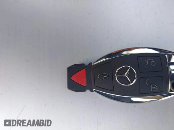 2006 Mercedes-Benz SLK 350 with VIN WDBWK56FX6F121510, listed as a IAAI auction lot 42086081 with 88,615 mi miles and . Bid and sale history available at DreamBid. Image 11.