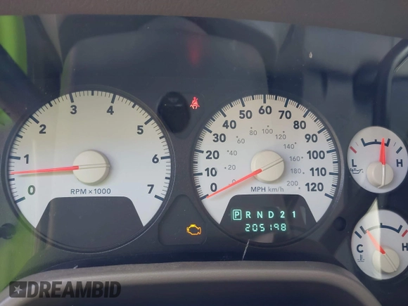 2008 Dodge 1500 SLT with VIN 1D7HU18288J129943, listed as a IAAI auction lot 42137458 with 205,198 mi miles. Bid and sale history available at carsss.com. Image 7.