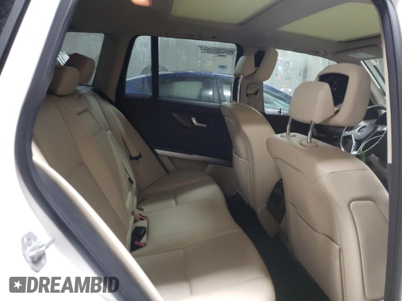 2015 Mercedes-Benz GLK 350 with VIN WDCGG8JB3FG388764, listed as a Copart auction lot 39573334 with 62,837 mi miles and . Bid and sale history available at DreamBid. Image 10.
