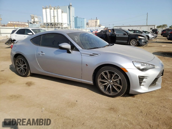2017 Toyota 86 with VIN JF1ZNAA13H8702290, listed as a Copart auction lot 71258464 with 15,696 mi miles and Salvage Title. Bid and sale history available at carsss.com. Image 4.