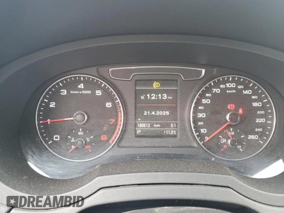 2018 Audi Q3 Premium Plus z VIN WA1JCCFS0JR010122, wystawiony jako Copart lot #53547815 z przebiegiem 180 613 mil mil oraz Szkoda całkowita • Salvage title. Historia ofert i sprzedaży dostępna na DreamBid. Obrazek 9.