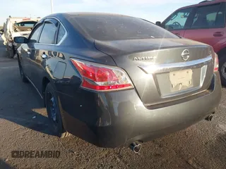 2015 Nissan Altima 2.5 S with VIN 1N4AL3AP3FC294757, listed as a IAAI auction lot 41417187 with 110,210 mi miles. Bid and sale history available at carsss.com. Image 3.