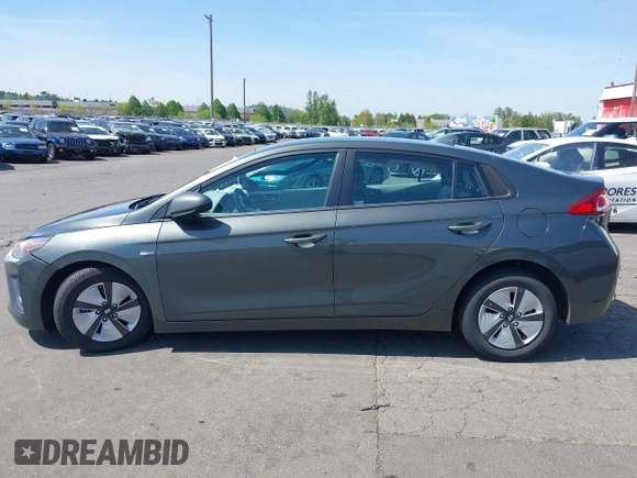 2020 Hyundai Ioniq Blue z VIN KMHC65LC0LU235313, wystawiony jako IAAI lot #42098227 z przebiegiem 74 906 mil mil oraz . Historia ofert i sprzedaży dostępna na DreamBid. Obrazek 14.