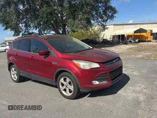 2013 Ford Escape SE с VIN 1FMCU9G95DUD25554, выставлен на аукционе Copart как лот 45386085 с пробегом Не указан миль и Чистый • Clean title. История ставок и продаж доступна на DreamBid. Изображение 1.