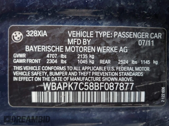 2011 BMW 3 Series 328i xDrive with VIN WBAPK7C58BF087877, listed as a IAAI auction lot 41250323 with 161,100 mi miles. Bid and sale history available at carsss.com. Image 9.
