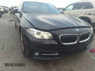 2015 BMW 5 Series 528i with VIN WBA5A5C55FD519258, listed as a IAAI auction lot 41951862 with 123,822 mi miles. Bid and sale history available at carsss.com. Image 1.