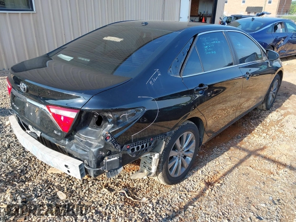 2017 Toyota Camry XLE z VIN 4T1BF1FK0HU670525, wystawiony jako IAAI lot #42277984 z przebiegiem 149 225 mil mil oraz . Historia ofert i sprzedaży dostępna na DreamBid. Obrazek 4.