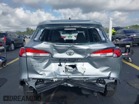 2024 Toyota Corolla Cross L with VIN 7MUAAAAG2RV116884, listed as a IAAI auction lot 42288475 with 10,539 mi miles and . Bid and sale history available at DreamBid. Image 6.