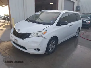 2015 Toyota Sienna L with VIN 5TDZK3DC5FS657115, listed as a IAAI auction lot 42109678 with 176,995 mi miles. Bid and sale history available at carsss.com. Image 17.