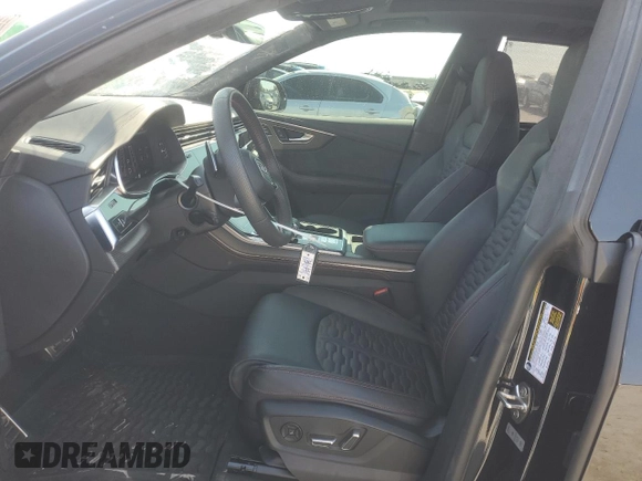 2021 Audi RS Q8 z VIN WU1ARBF15MD014208, wystawiony jako Copart lot #74697044 z przebiegiem 6665 mil mil oraz Tytuł czysty. Historia ofert i sprzedaży dostępna na DreamBid. Obrazek 7.