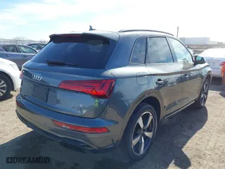 2022 Audi Q5 S line Premium Plus with VIN WA1EAAFY1N2051017, listed as a IAAI auction lot 41348030 with 25,942 mi miles. Bid and sale history available at carsss.com. Image 4.