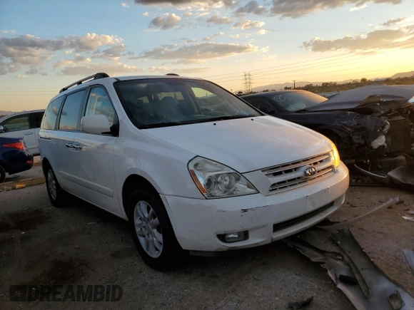2008 Kia Sedona LX with VIN KNDMB233586199388, listed as a Copart auction lot 73033294 with 185,163 mi miles and Clean Title. Bid and sale history available at carsss.com. Image 4.