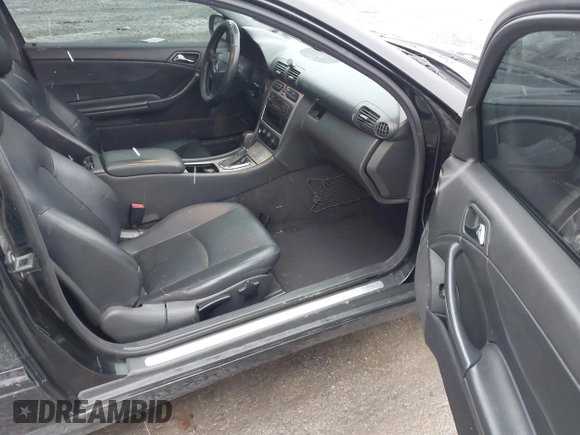 2003 Mercedes-Benz C 230 Kompressor with VIN WDBRN40J43A389733, listed as a IAAI auction lot 41560090 with 154,622 mi miles and . Bid and sale history available at DreamBid. Image 5.
