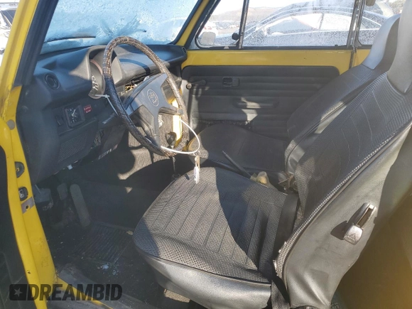 1976 Volkswagen Beetle with VIN 1562175467, listed as a Copart auction lot 41913705 with 14,471 mi miles and Clean Title. Bid and sale history available at DreamBid. Image 7.
