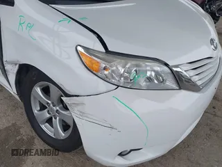 2016 Toyota Sienna LE AAS with VIN 5TDKK3DC3GS706606, listed as a IAAI auction lot 41640543 with 201,316 mi miles. Bid and sale history available at carsss.com. Image 6.