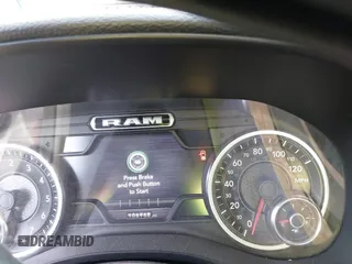 2021 Ram 1500 Laramie z VIN 1C6SRFJT4MN799792, wystawiony jako IAAI lot #41838329 z przebiegiem 106 968 mil mil oraz . Historia ofert i sprzedaży dostępna na DreamBid. Obrazek 7.