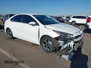 2021 Kia Forte LXS с VIN 3KPF24AD1ME376569, выставлен на аукционе IAAI как лот 42592399 с пробегом 13 453 миль миль и . История ставок и продаж доступна на DreamBid. Изображение 1.
