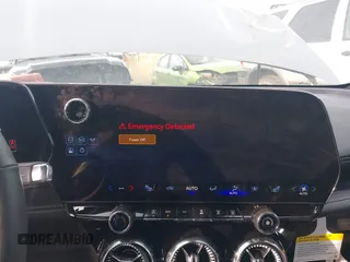 2024 Chevrolet Blazer EV eAWD LT z VIN 3GNKDBRJ0RS277894, wystawiony jako IAAI lot #41684973 z przebiegiem 5034 mil mil oraz . Historia ofert i sprzedaży dostępna na DreamBid. Obrazek 19.