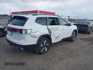 2025 Volkswagen Atlas SE with VIN 1V2HR2CAXSC505813, listed as a IAAI auction lot 42149407 with 19,160 mi miles and . Bid and sale history available at DreamBid. Image 4.